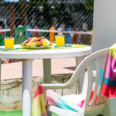 شقة 101 Bright Accomodation With Pool View أذيخي
